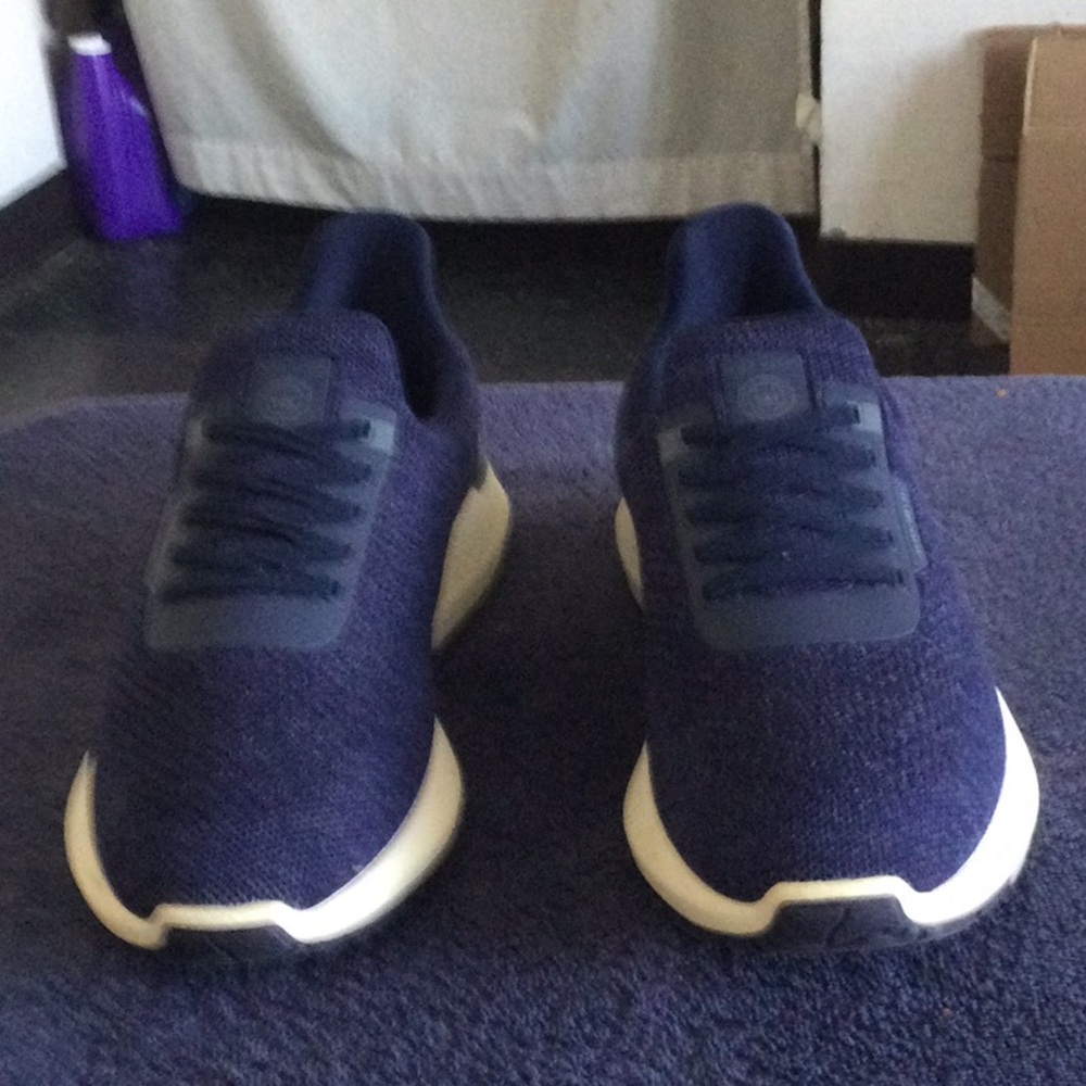 Men's Knit Runner Sneakers in Navy Blue